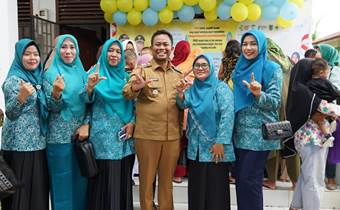 Wabub Rohil hadiri launching Crash Program Polio di Labuhan Tangga Hilir (foto/zal)