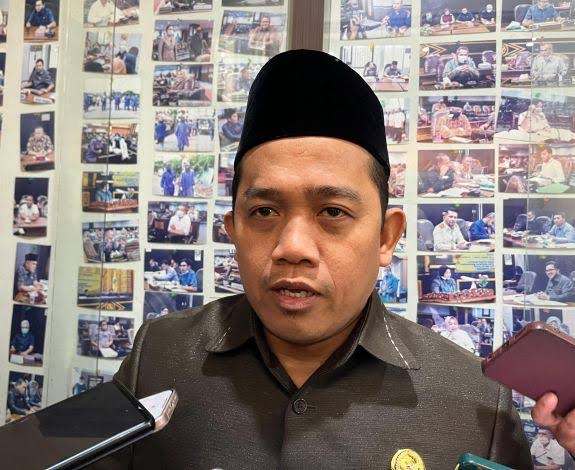 Ketua DPRD Kota Pekanbaru, Muhammad Isa Lahamid MH (foto/int)