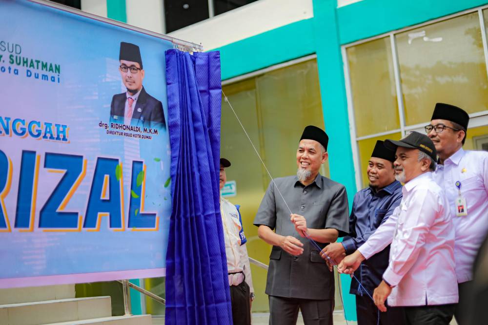 Walikota Dumai, Paisal resmikan rumah singgah untuk keluarga pasien rawat inap RSUD Dumai di Jalan Tanjung Jati (foto/bambang)