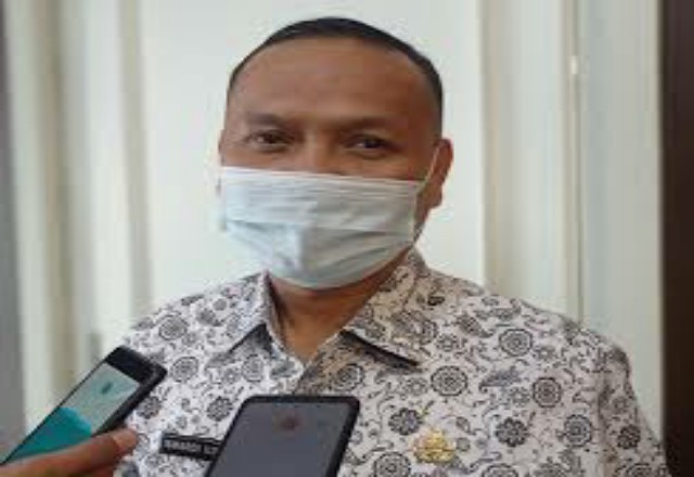 Kepala Dinas Pendidikan Kota Pekanbaru Ismardi Ilyas