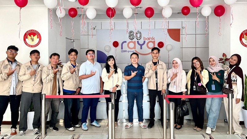 Mahasiswa KKN Umri Umban Sari bekerja sama dengan Bank Raya Community Branch Pekanbaru dalam pemberdayaan UMKM (foto/ist)
