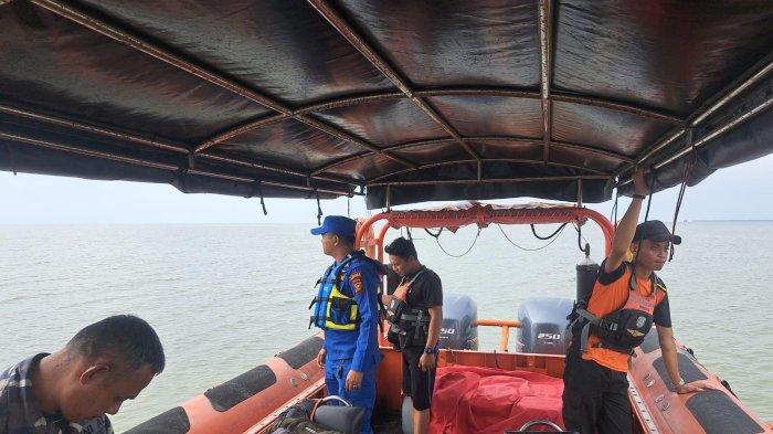 Nelayan hilang di Perairan Tanjung Kedabu Meranti.(foto: tribunpekanbaru.com)