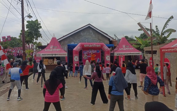 Senam Zumba di Kelurahan Tangkerang Labuai, Pekanbaru (foto/ist)