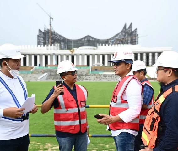 Pengecekan jaringan 5G dan 4G Telkomsel di IKN.