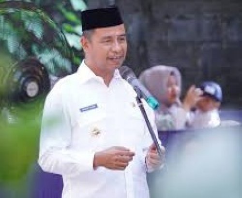 Bupati Kampar, Ahmad Yuzar.