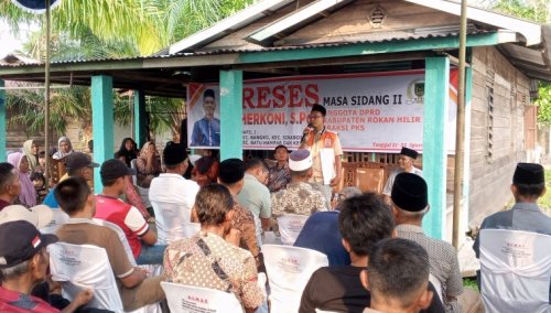 Anggota DPRD Rohil dari Fraksi PKS, Herkoni reses masa sidang II tahun 2026 di Kepenghuluan Parit Aman, Kecamatan Bangko (foto/afrizal)