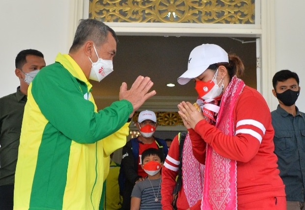 Leani Ratri Oktila, atlet Bulutangkis asal Riau yang berhasil meraih dua medali emas di Paralimpiade Tokyo mengaku ingin membangun GOR di Kota Solo