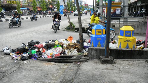 Polemik sampah di Pekanbaru.(ilustrasi/int)