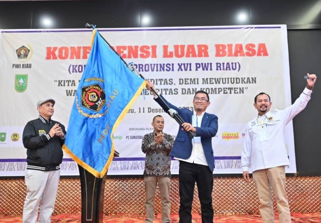 Raja Isyam Azwar terpilih sebagai Ketua PWI Riau 2023-2028 hasil KLB Desember 2023 (foto/ist)