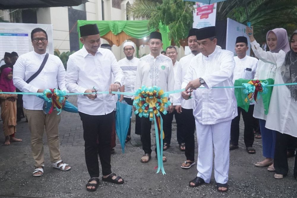 Wagubri, Edy Natar saat grand opening Gema Ramadan 1444 H BSI Pekanbaru di Masjid Al Falah Pekanbaru.(foto: mcr)