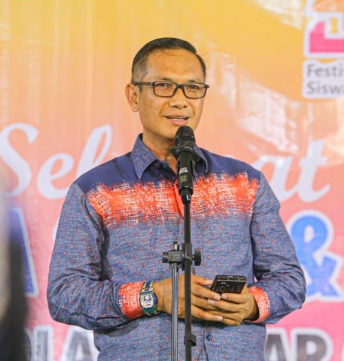 Plt Kepala Dinas Pendidikan Kota Pekanbaru, Alek Kurniawan (foto/int)
