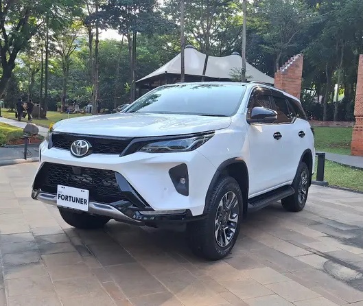  New Toyota Fortuner.