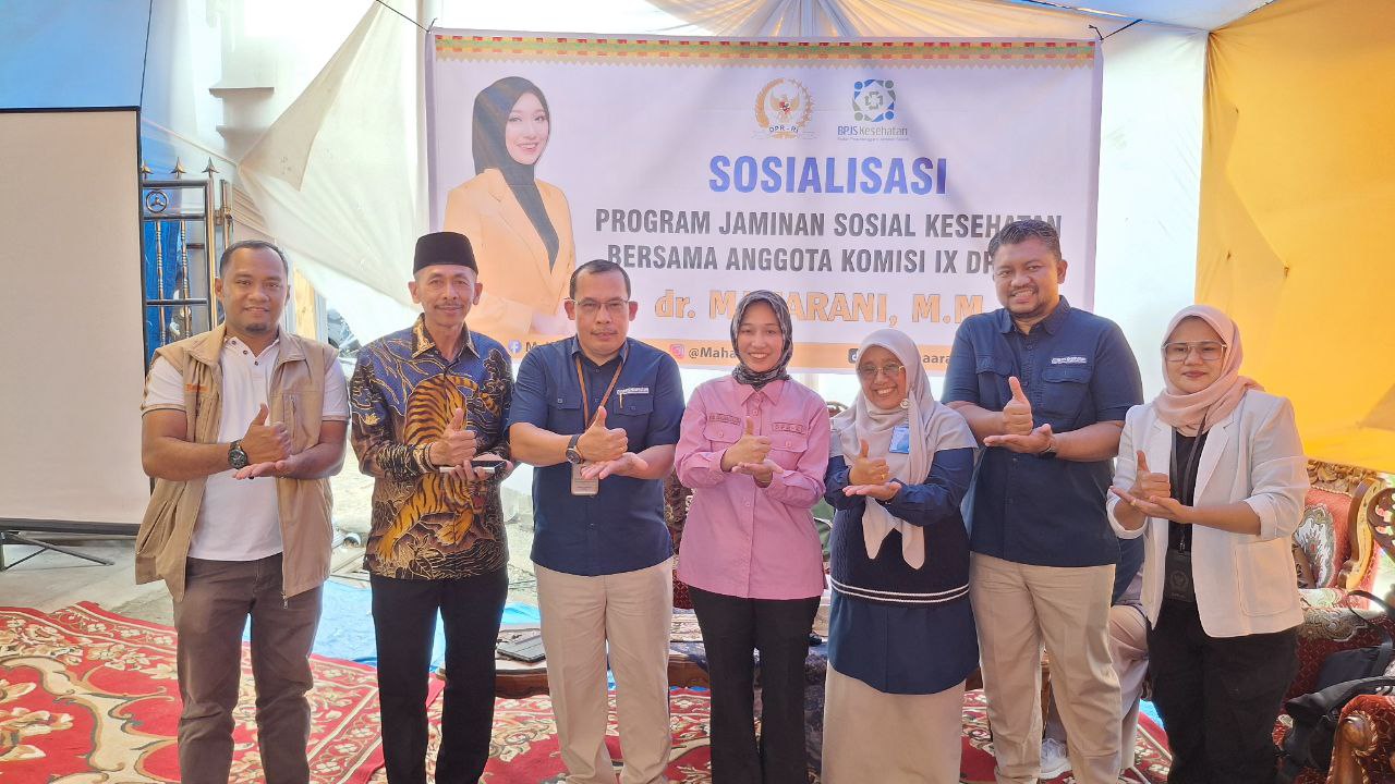 BPJS Kesehatan Cabang Dumai berkolaborasi dengan Komisi IX DPR RI menggelar sosialisasi Program JKN di Desa Sudut Padang, Kabupaten Bengkalis (foto/bambang)