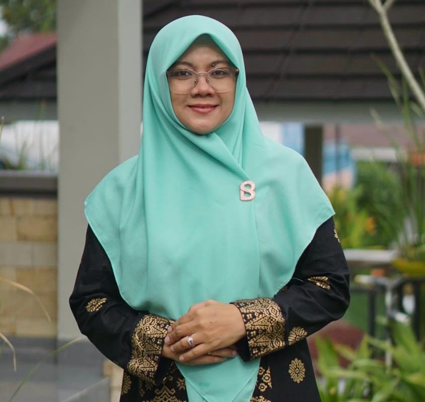 Dr Afni Z, kandidat Bacalon Bupati Siak 2024.(foto: istimewa)