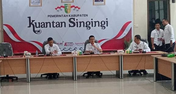 Pjs Bupati Sri Sadono Mulyanto kumpulkan seluruh pejabat Pemkab Kuansing (foto/ultra)