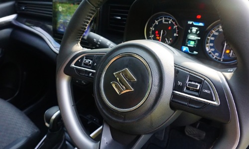 Ini 5 Fitur dan Fungsi Setir Suzuki New XL7 Hybrid