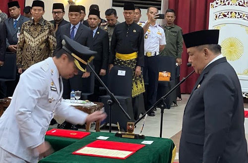 Pelantikan Risnandar Mahiwa sebagai Pj Walikota Pekanbaru.(foto: mimi/halloriau.com)