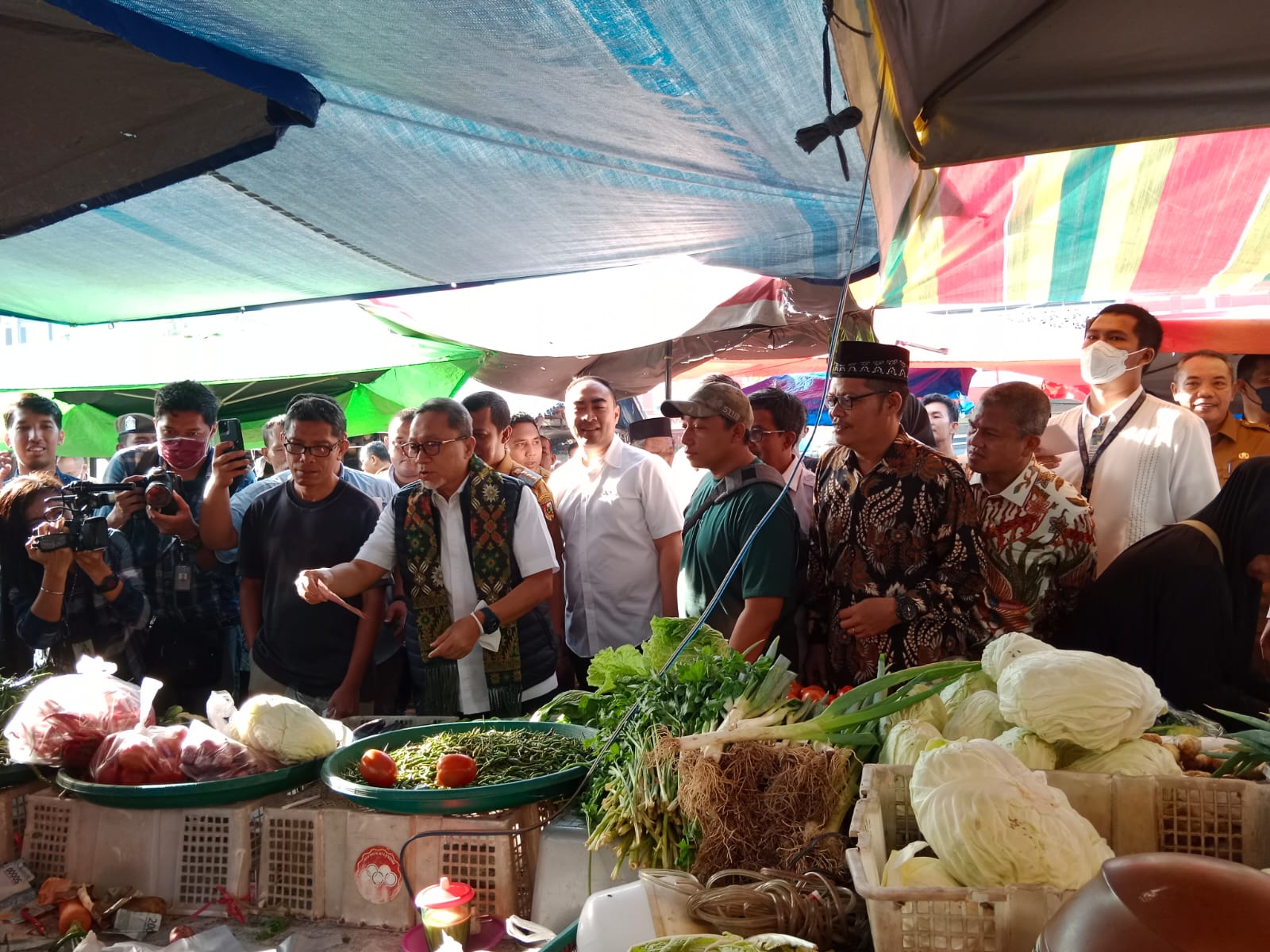 Mendag Zulkifli Hasan di Pasar Cik Puan, Senin (26/9/2022).