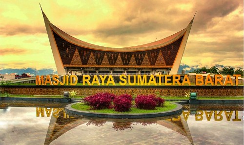 Masjid Raya Sumatera Barat.(foto: int)