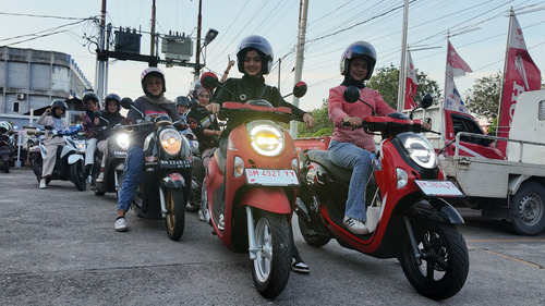 Honda Riau Bagikan Tips #Cari_Aman Berkendara Motor untuk Wanita di Semangat Kartini