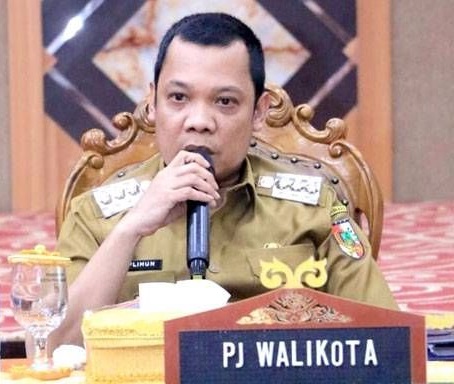 Mantan Pejabat atau Pj Walikota Pekanbaru, Muflihun.