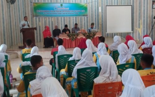 SMPN 1 Bangko jadi percontohan pendidikan integritas.(foto: afrizal/halloriau.com)