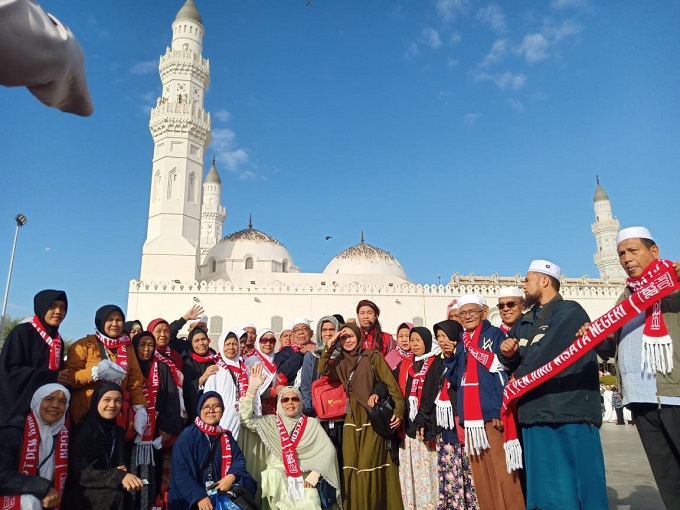 ilustrasi Umrah bersama AET Travel