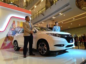 Honda Luncurkan New CR-Z dan HR-V JBL Edition