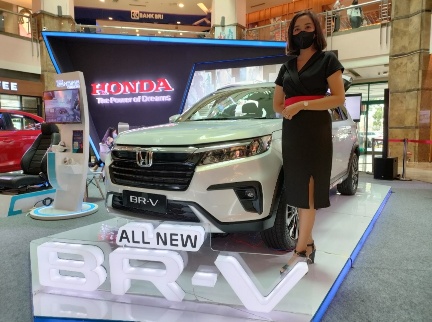 Launching dan pameran Honda BR-V di Pekanbaru.