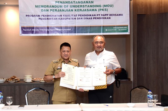 PT RAPP diwakili GM Stakeholder Relation, Wan Mohammad Jakh Anza dan Pj Bupati Kampar, Hambali teken MoU Program School Improvement (foto/ist)