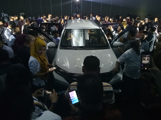 Lepas Rasa Penasaran, Puluhan Customer Langsung Serbu All New Rush