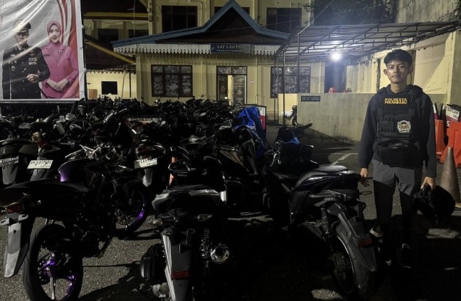 Patroli dini hari, polisi amankan 12 motor balap liar di Pekanbaru (foto/rri)