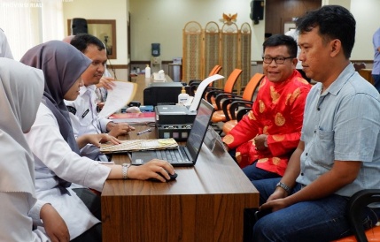 Penerimaan pendaftaran Bacalon DPD dan DPRD Riau di kantor KPU Provinsi Riau Jl. Gajah Mada Nomor 200 Pekanbaru (foto/int)