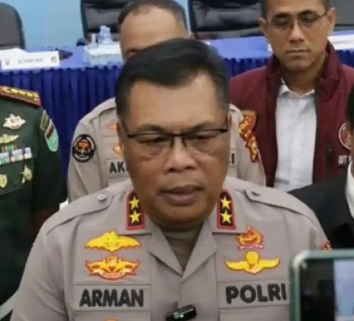 Kapolda Riau Irjen Pol. Arman Achdiat.