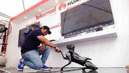 Showcase 5G Telkomsel tersebar di tiga lokasi penyelenggaraan PON XXI, yakni Stadion Harapan Bangsa di Banda Aceh.(foto: istimewa)