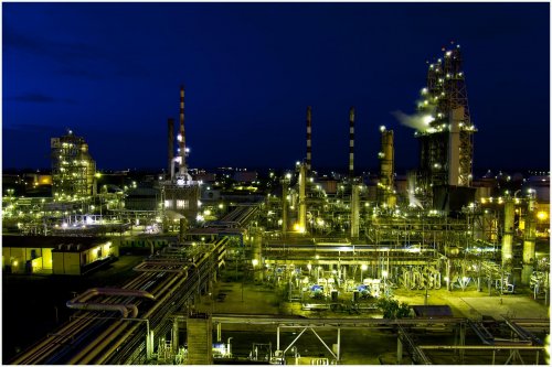 Ilustrasi warga tak perlu khawatir suara letupan yang sempat terdengar dari Kilang Pertamina Dumai (foto/ist)