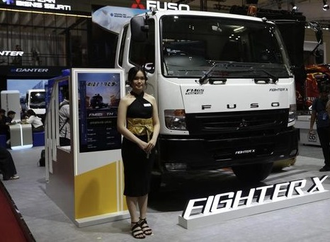 Mitsubishi Fuso Luncurkan Fighter-X FM65F Tractor Head di GIIAS 2025, Siap Hadapi Tantangan Logistik
