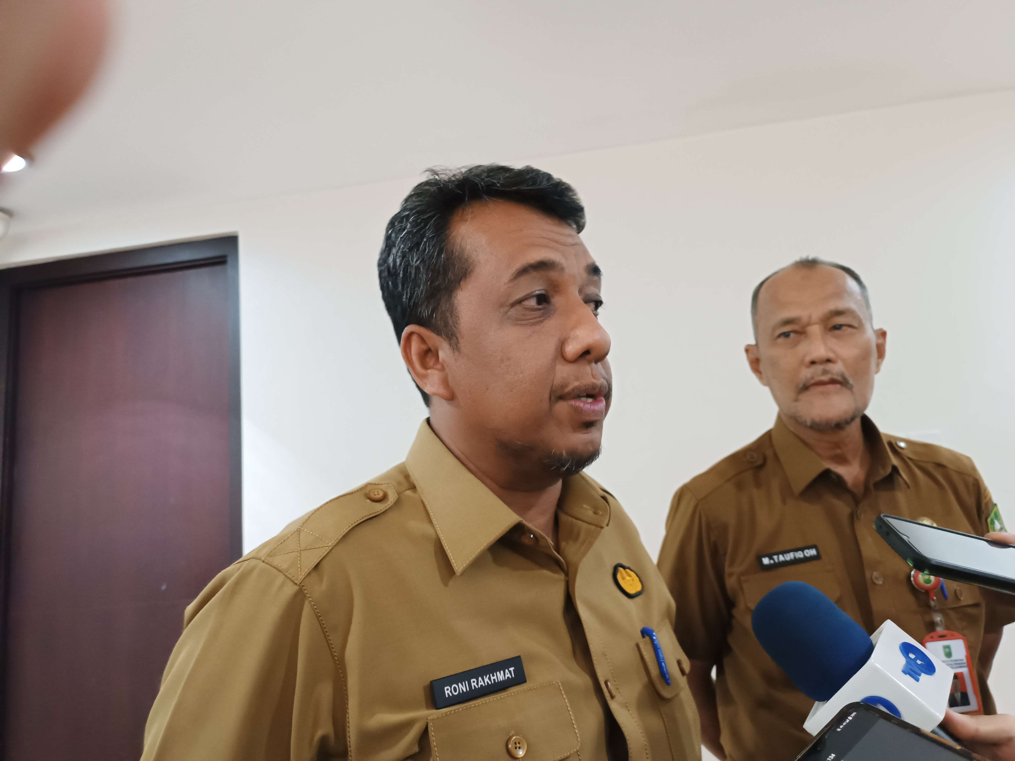 Plt Kadisdik Riau, Roni Rakhmat.(foto: int)