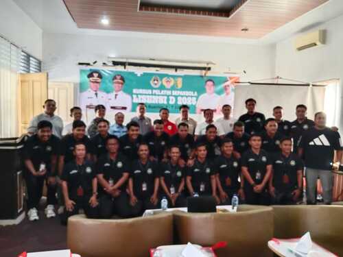 Askab PSSI Kuansing mengadakan kursus pelatih Lisensi D. (Foto: Ultra Sandi)