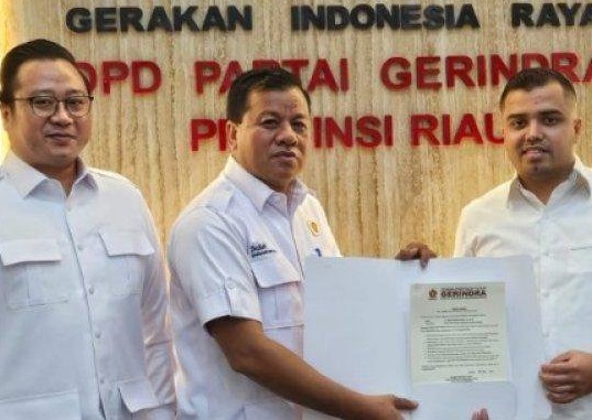 Suhardiman Amby mendapatkan dukungan dari Gerindra untuk maju di Pilkada Kuansing 2024.