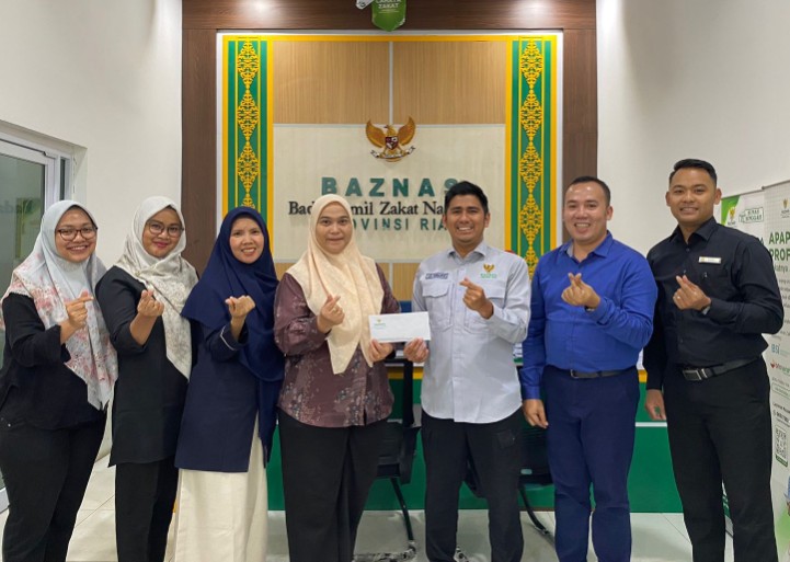 Grand Suka Hotel gandeng Baznas Riau salurkan bantuan bagi korban bencana (foto/Meri)