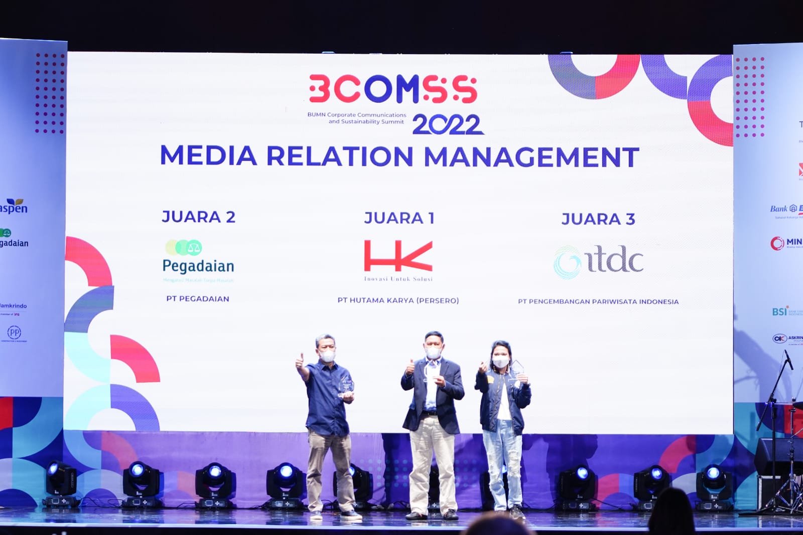 PT Pegadaian berhasil memenangkan 2 kategori penghargaan di ajang BUMN Corporate Communication and Sustainibility Summit (BCOMSS) Awards 2022.