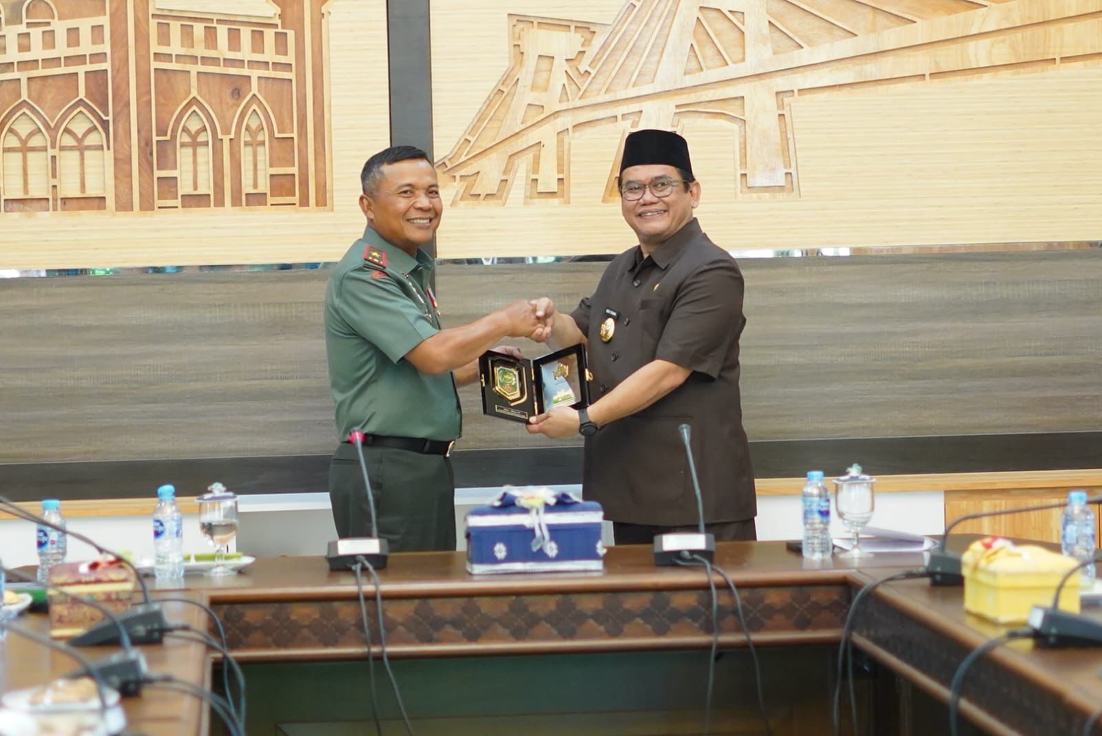 Pjs Bupati Siak, Indra Purnama sambut Kunker Komandan Korem 031/Wira Bima, Brigjen TNI Sugiono (foto/ist)