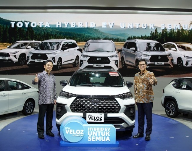 Toyota Perluas Line-up Hybrid EV Terjangkau di IIMS 2026, Pertegas Komitmen untuk Indonesia