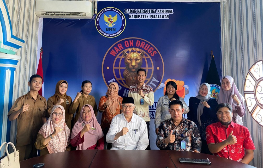 BNNK Pelalawan melakukan MoU dengan ITP2I dan 2 SMA (foto/Andy)