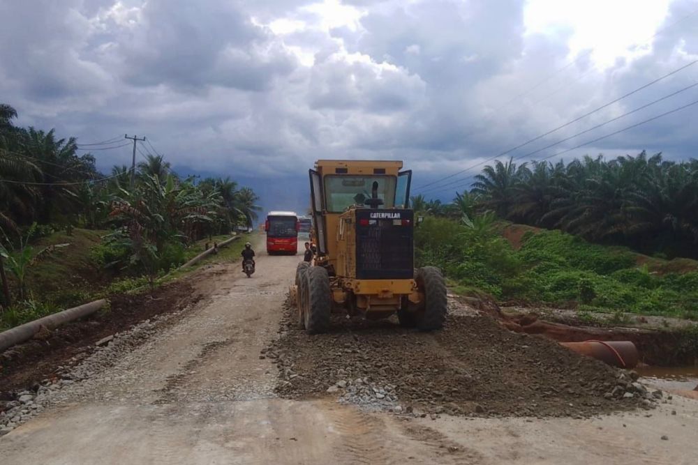 PUPR Riau fokus perbaikan jalan provinsi, prioritaskan jalur mudik Lebaran 2025 (foto/int)