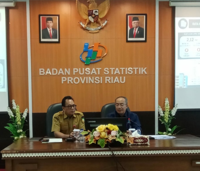 Kepala Badan Pusat Statistik (BPS) Provinsi Riau, Asep Riyadi menjelaskan bahwa sebanyak 8.678 kunjungan wisman ke Riau pada April 2024. 