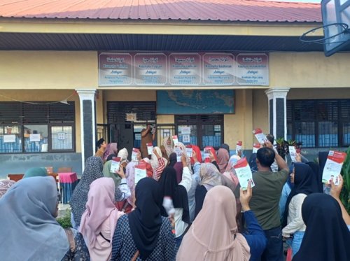 BRK Syariah buka 300 rekening SimPel di SMPN 37 Pekanbaru.