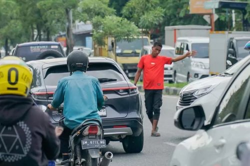 Dishub Pekanbaru buru Pak Ogah setiap 2 jam.(foto: int)