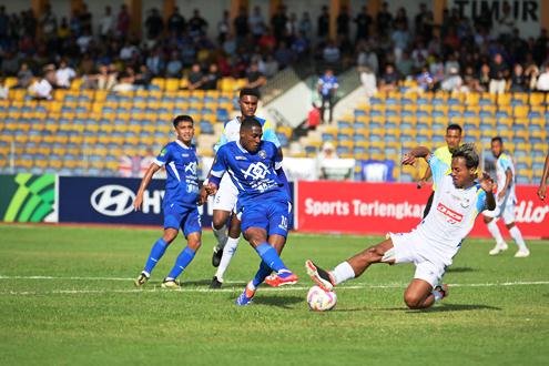 Laga kandang PSPS Pekanbaru menjamu Persikota Tangerang, Minggu sore.(foto: istimewa)